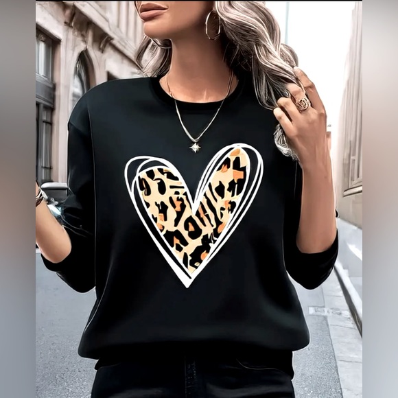 Love Hurts Leopard Sweat